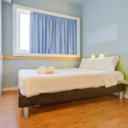 Ibis Budget Rio De Janeiro Nova America Exterior photo