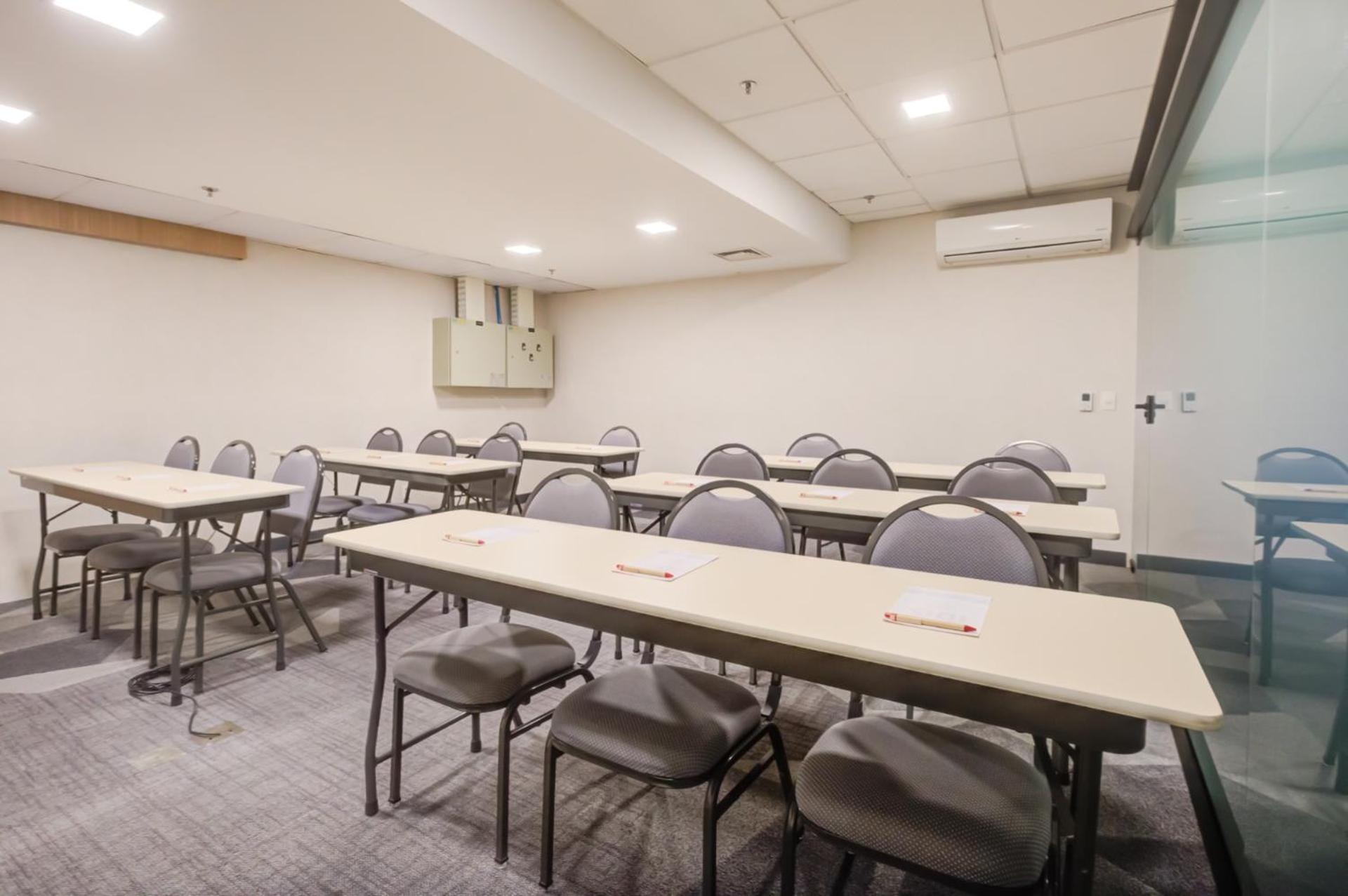 Ibis Budget Nova America 2*